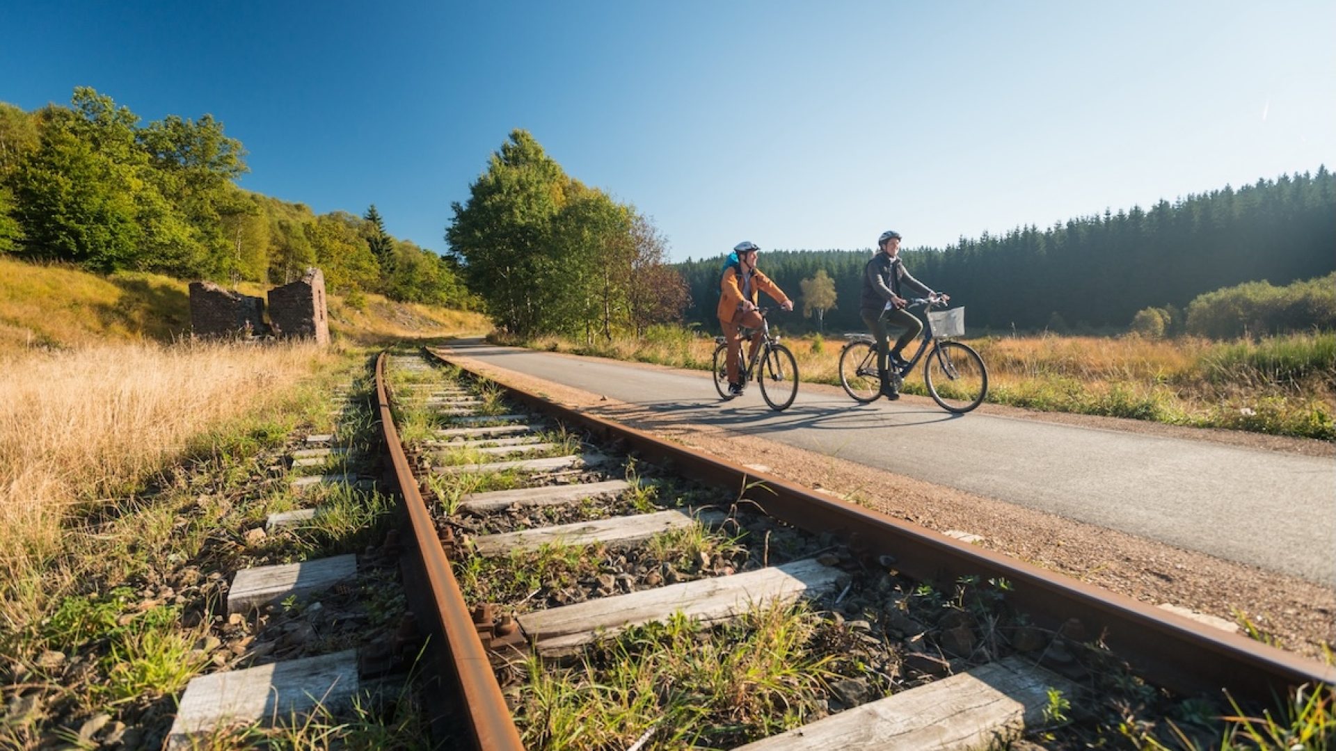 Discover Europe in a different way through Greenways.